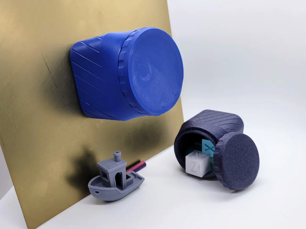 A photo of a 3d printed customizable magnetic base square shaped container featuring a screw on lid